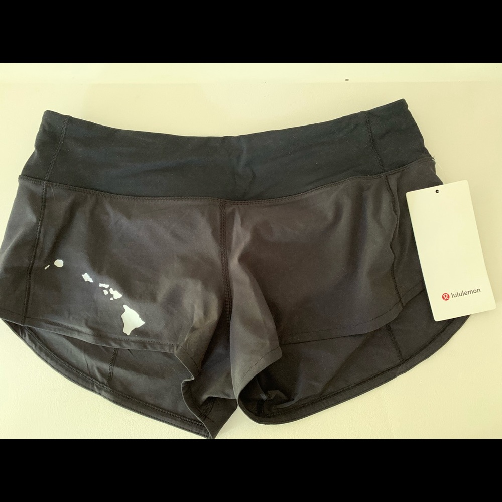 Black lululemon shorts with Hawaiian islands (NWT)